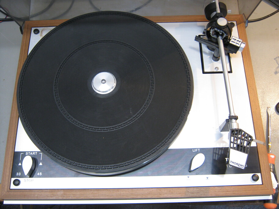 Thorens TD145